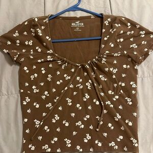 Blouse brown flowered crop top